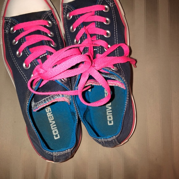 Converse All Star Sneakers - Size 6 - Picture 6 of 6